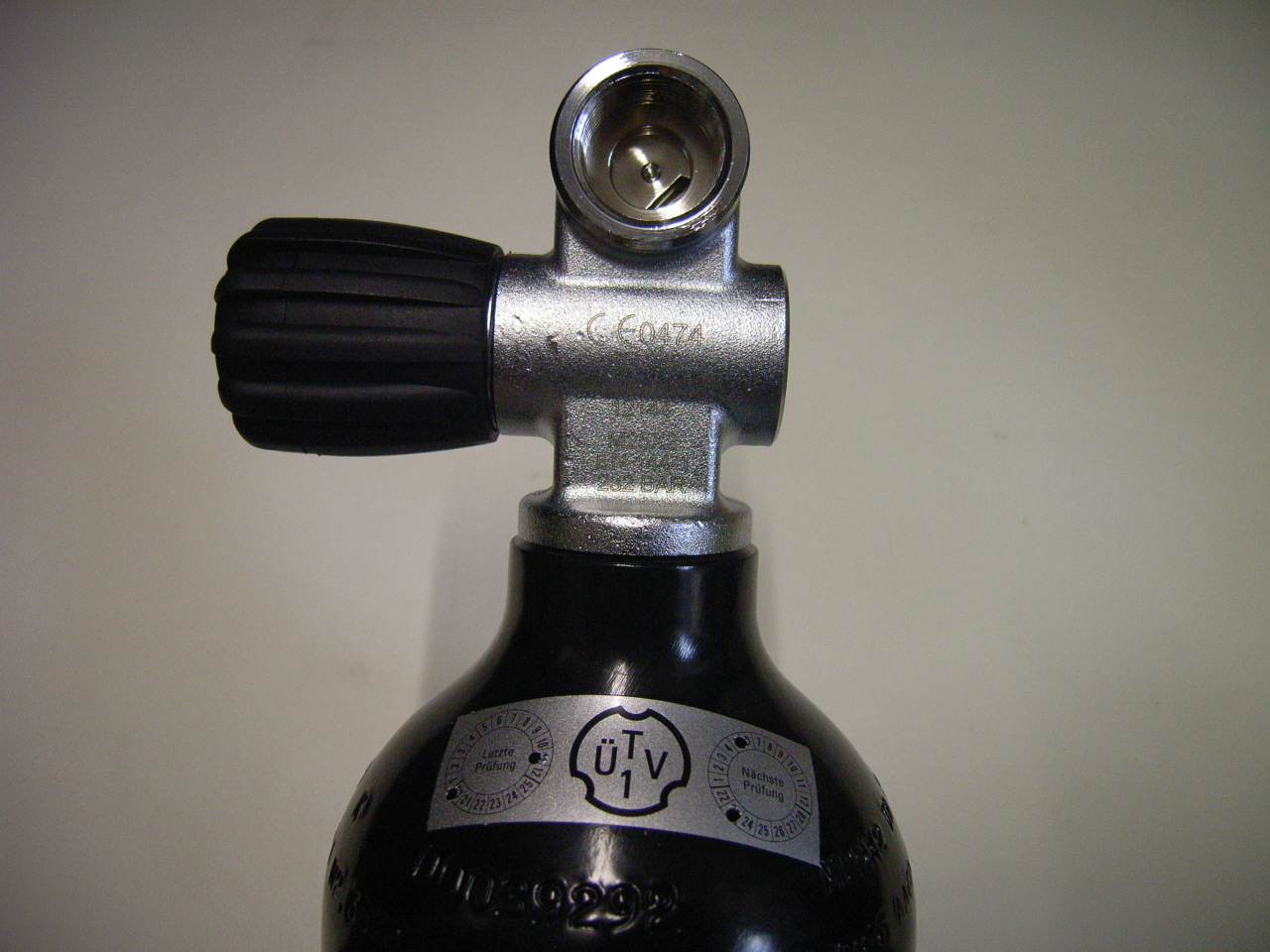 2 L MeS Alu Tauchflasche schwarz mit Ventil 12144 ( Monoventil G5/8" ) 
